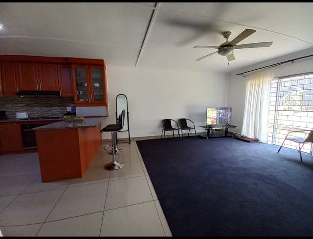 2 BEDROOM SECTIONAL TITLE FOR SALE IN UMTENTWENI